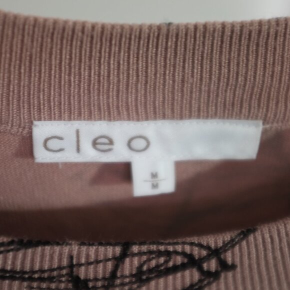 COPY - Cleo dust pink crewneck Fine Knit  sweater with large black floral print… - Picture 4 of 8